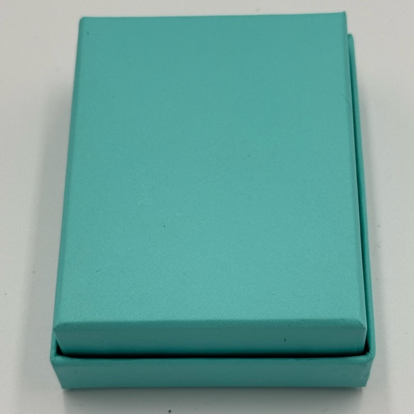 Tiffany & Co. Gift Box with White Ribbon - Picture 3 of 4